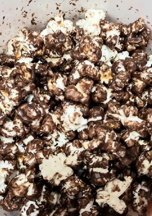 A picture of Chocolate popcorn.