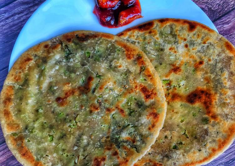 Simple Way to Prepare Speedy Broccoli cheese paratha