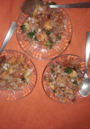 साबूदाने की खिचड़ी (Sabudane ki khichdi recipe in Hindi) रेसिपी मुख्य फोटो