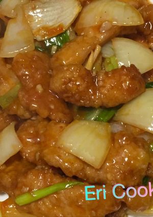 Hình của món Thịt lợn chiên sốt chua ngọt.