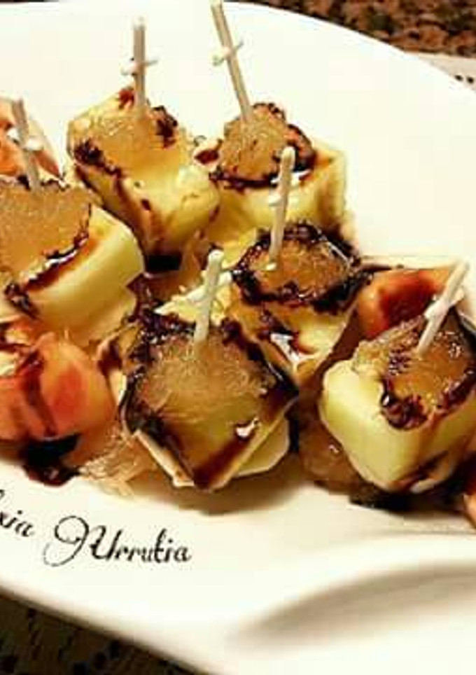 Una foto de Bocaditos de frutas con cabello de ángel