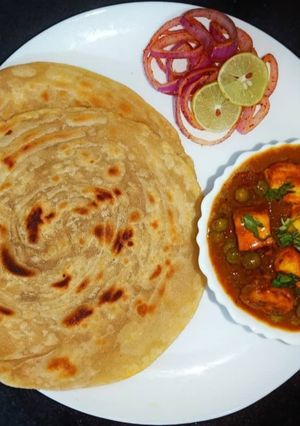 મટર પનીર (Matar Paneer Recipe In Gujarati) રેસીપી મુખ્ય ફોટો