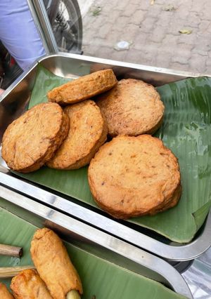 Hình của món Chả (chả lụa).