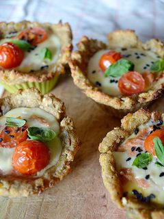 Una foto de Canastitos con masa de "Batata" relleno de vegetales y atún