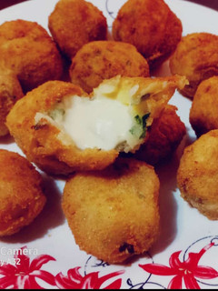 Una foto de 🥔Bombas de Papa🥔 (Relleno de Queso)🧀