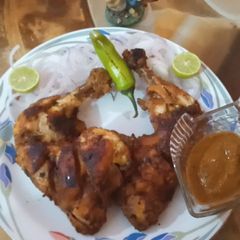 A picture of Chicken tikka.
