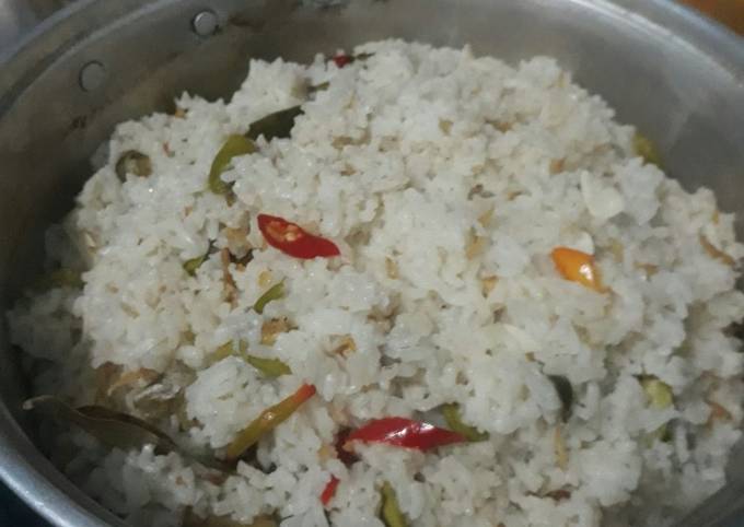 Resep Nasi liwet sederhana yang Enak Banget