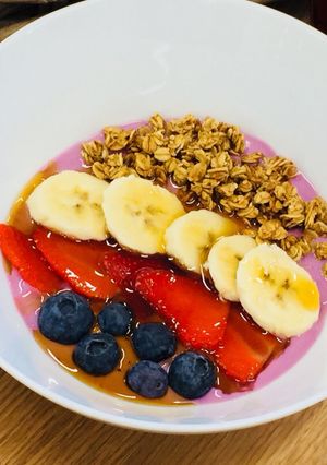 A picture of Breakfast Bar Smoothie Bowl.