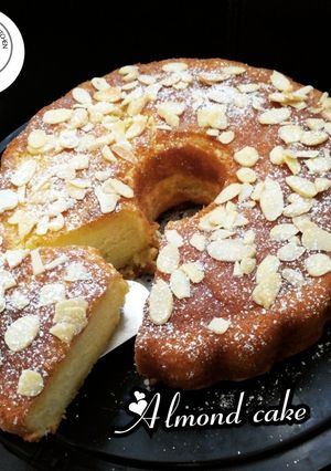 A picture of Almond cake.
