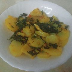 A picture of آلو میتھی.