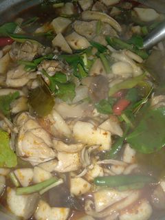 รูปของ ต้มยำน่องไก่ตุ๋น