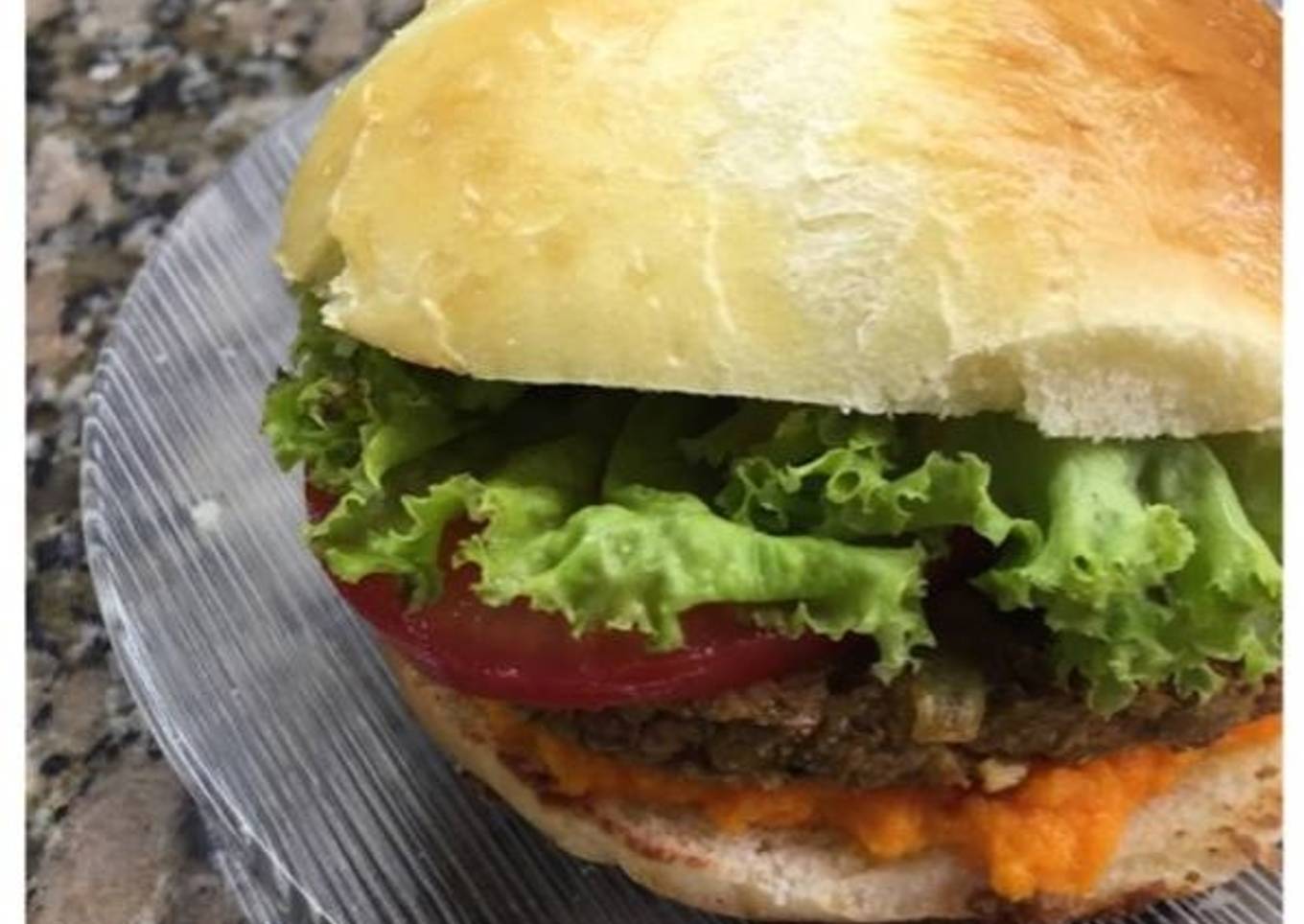 HAMBURGUESAS DE LENTEJAS 馃尡