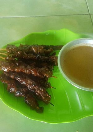 Foto resep Sate kerbau bumbu dendeng + sambel kacang endeeeees 😗😋
