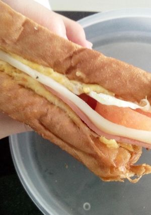 Una foto de Sándwich saludable con huevo