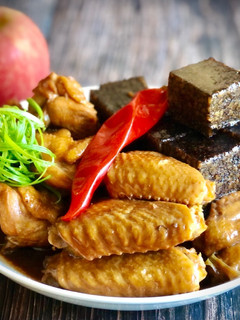滷雞翅 /滷米血(電鍋料理) 的食譜成品照片