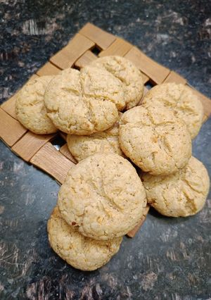 A picture of Almond Ghee Residue Cookies.