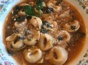 Una foto de pasta tortellini