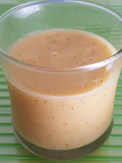 Una foto de Licuado de frutas con kiwi