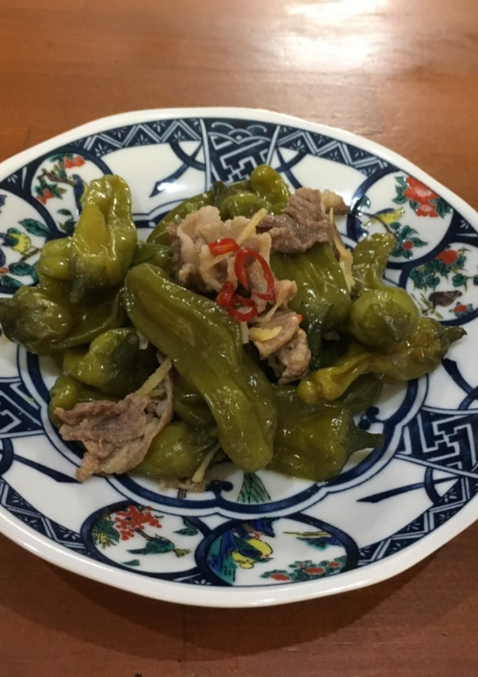 Una foto de Guiso de pimientos de padrón