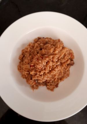 Una foto de Risotto tinto 🍷