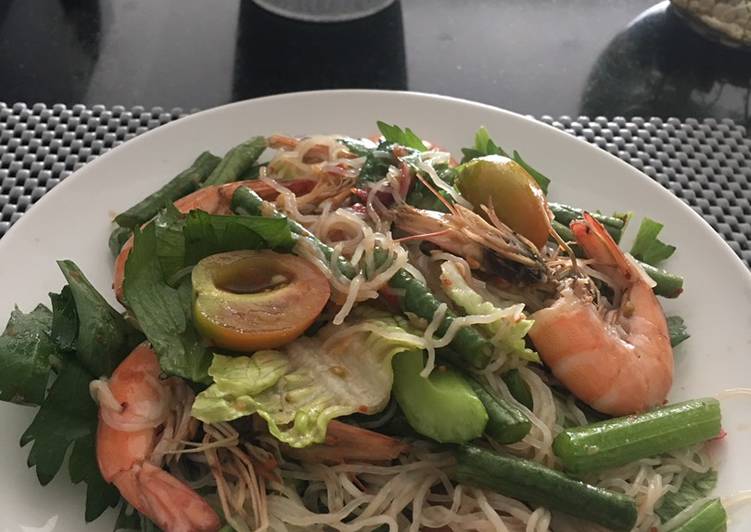 Bihun (soun) salad ala Thailand