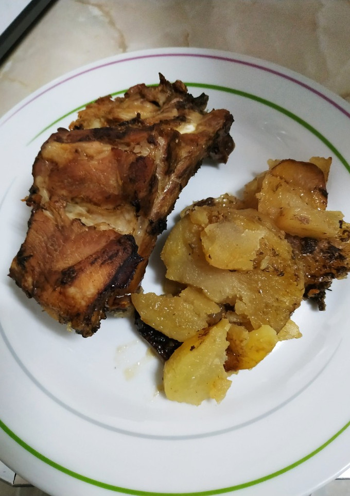 Una foto de Costillas asadas al aroma de sierra morena