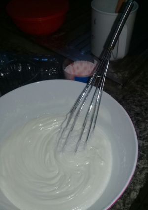 A picture of Whipped cream.
