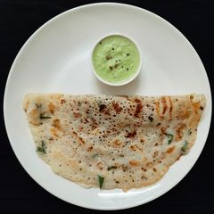 A picture of Rava onion dosa (with leftover dosa batter).