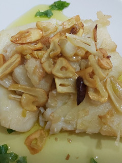 Una foto de Bacalao al pil pil 🌶🌶