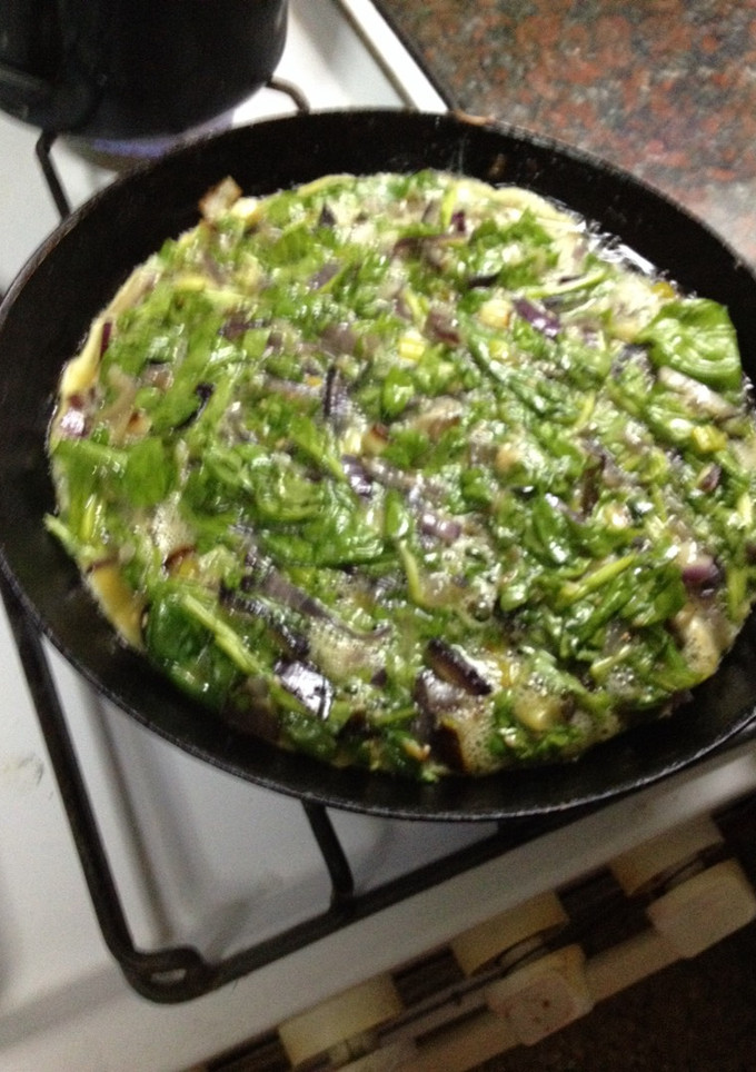 Una foto de Tortilla de espinacas crudas