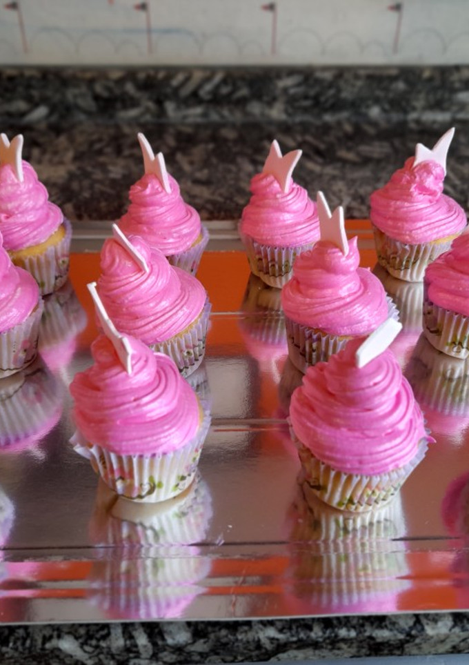 Una foto de Cupcakes con merengue italiano