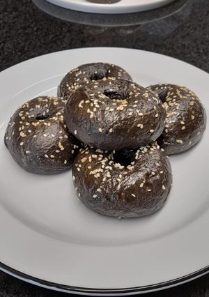 Una foto de Bagel en batidora de mesa Peabody