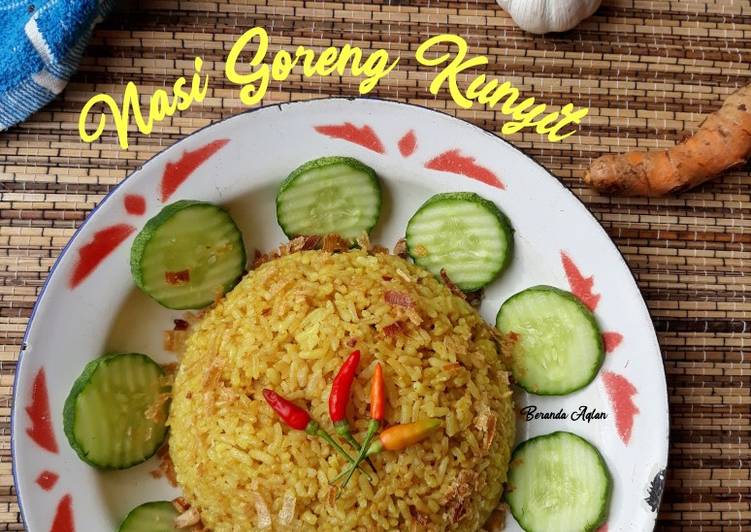 Langkah Mudah untuk Membuat Nasi Goreng Kunyit, Enak Banget