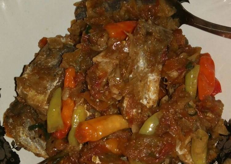 Sambal ikan asin jambal