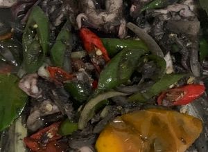 Foto resep Cumi-cumi Tinta Hitam Pedas