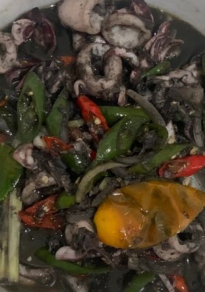 Foto resep Cumi-cumi Tinta Hitam Pedas