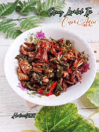 Langkah Mudah untuk Membuat Oseng Lombok Ijo Cumi Asin Irit Untuk Jualan