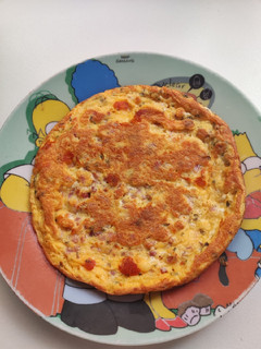 Una foto de Tortilla francesa con jamón y queso