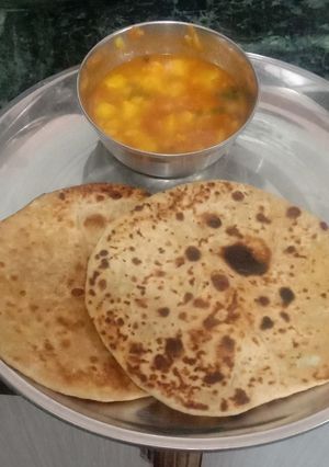 फूलगोभी का क्रिस्पी पराठा (fulgobhi ka crispy paratha recipe in Hindi) रेसिपी मुख्य फोटो