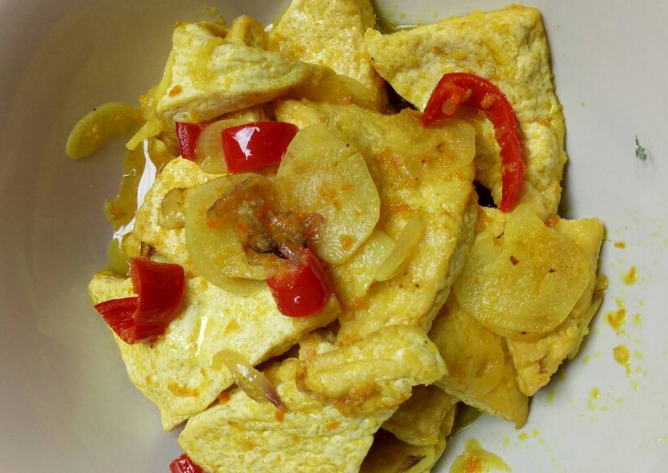 Tahu oseng kuning