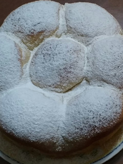 Foto di Danubio dolce alla marmellata
