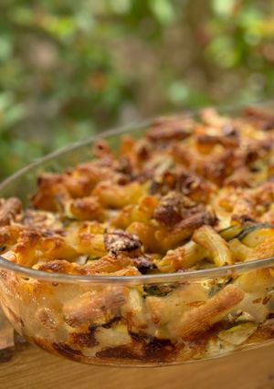Une photo de Gratin de pâtes aux courgettes