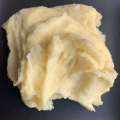 A picture of Mashed Potatoes.