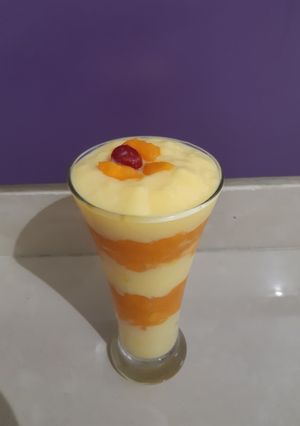 મેંગો કસ્ટર્ડ પુડિંગ(mango custrd puding in Gujarati) રેસીપી મુખ્ય ફોટો