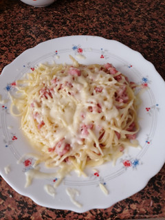 Una foto de Pasta con longaniza picada