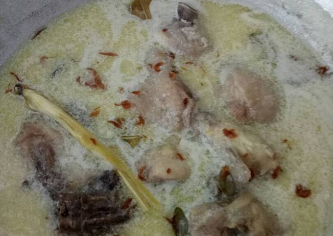 Resep Opor Ayam Putih, Bisa Manjain Lidah