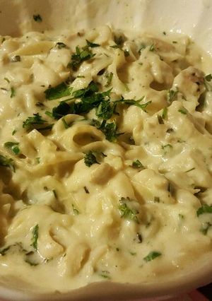 صورة لوصفة أروع مكرونة فيتوتشيني بالدجاج 😍🍝