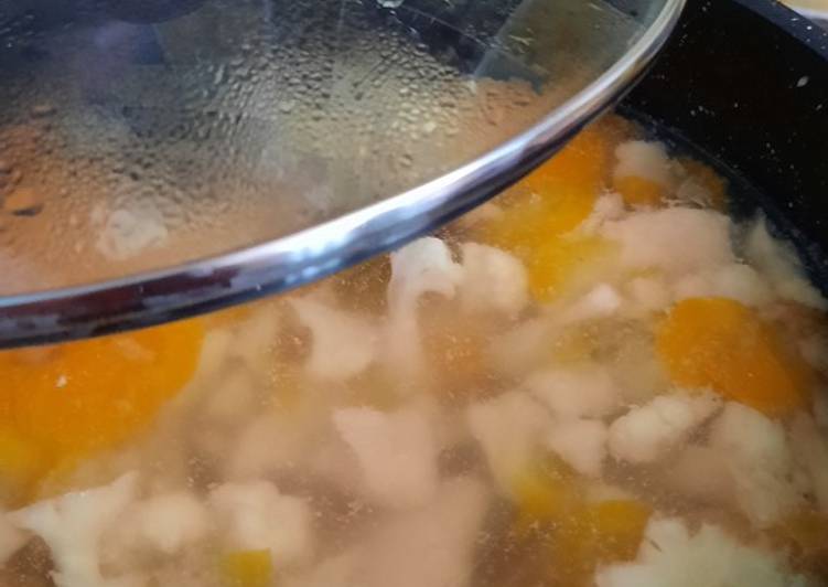 Resepi Sup Sayur Ayam Tanpa Minyak yang Mudah