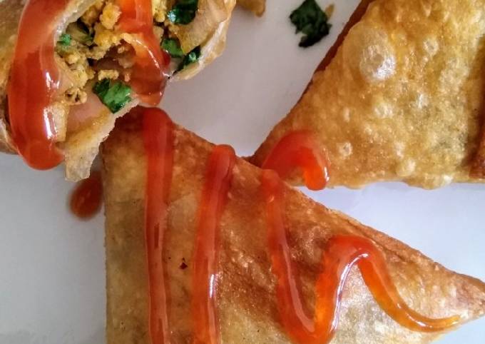 Delicious simple chicken samosa