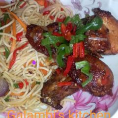 A picture of Spaghetti Boladaise with chicken.